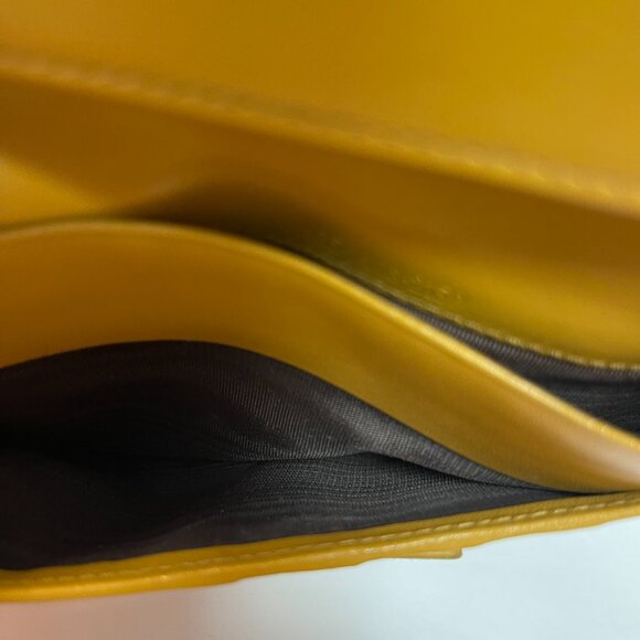 Gucci Vintage Leather and Canvas Double Hook Long Wallet - Preowned - Picture 13 of 15